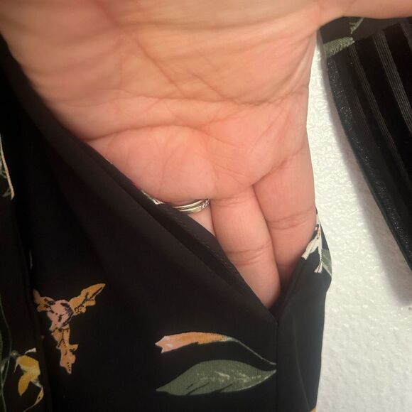 Very J Black and Red Wrap Kimono with Dolman Sleeves - Picture 6 of 6